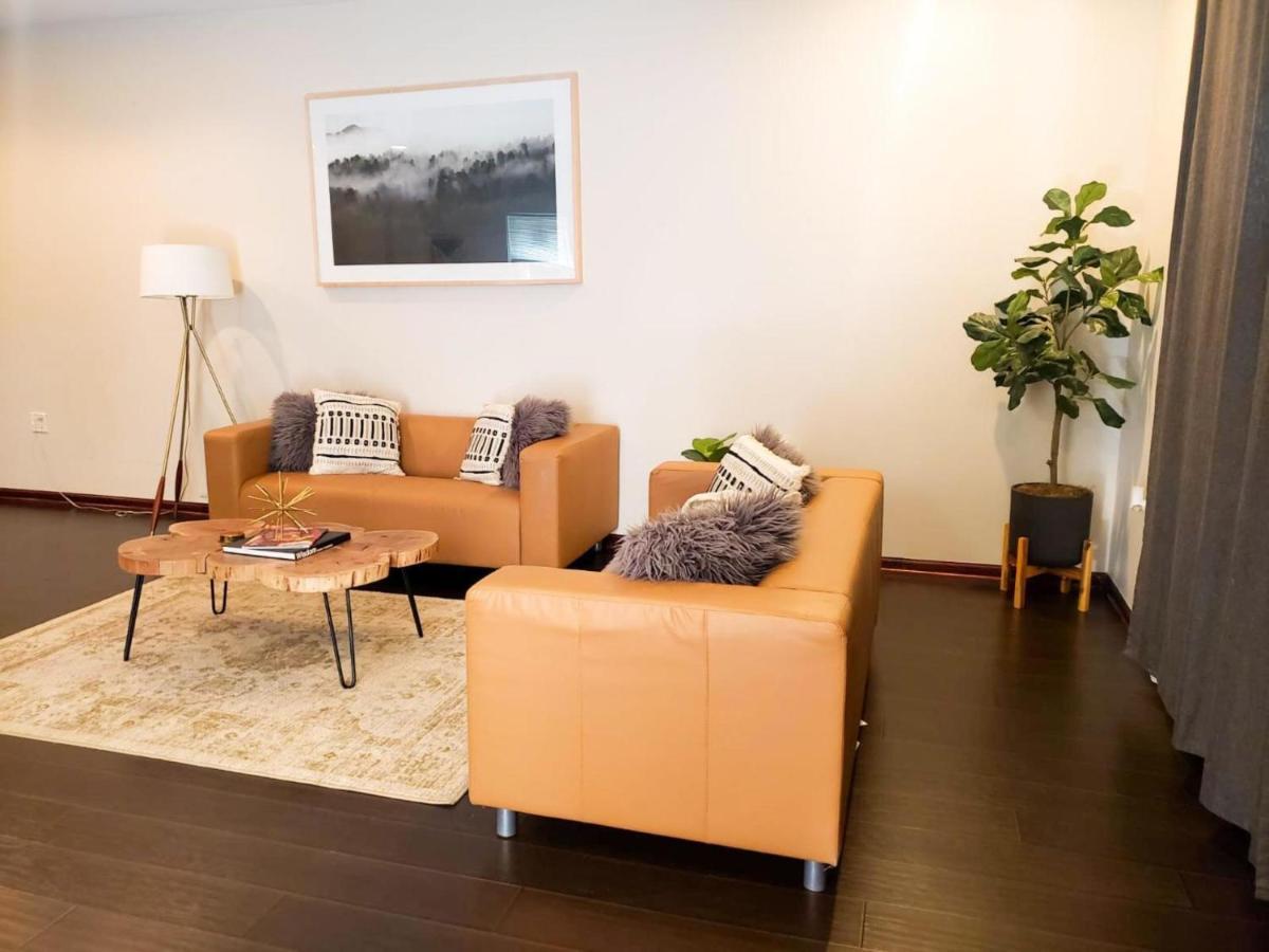 2Br Airy & Tidy Apt With Free Covered Parking - Central Modern Чикаго Экстерьер фото